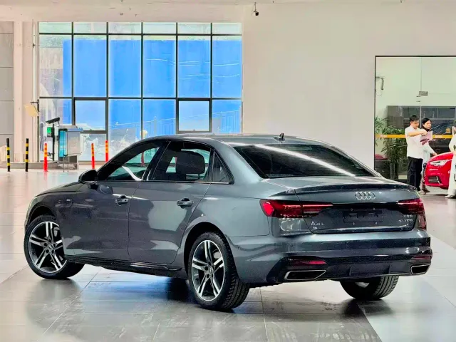 Audi A4L — Фото автомобиля 8