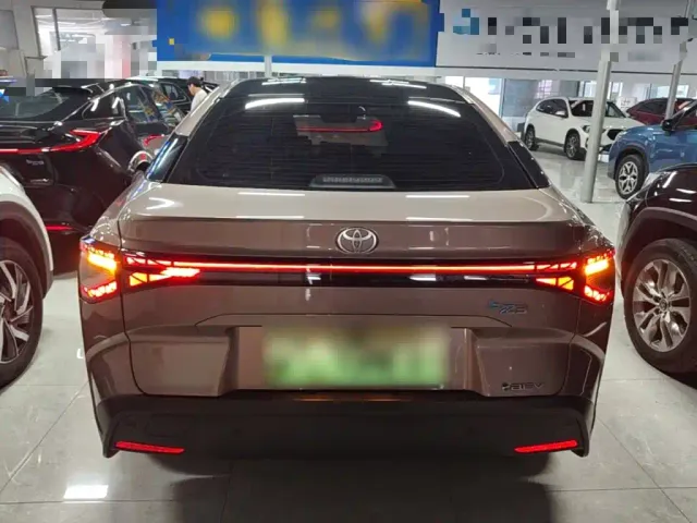 Toyota bZ3 — Фото автомобиля 5
