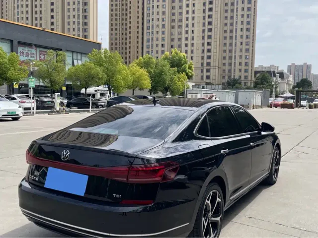 Volkswagen Passat — Фото автомобиля 6