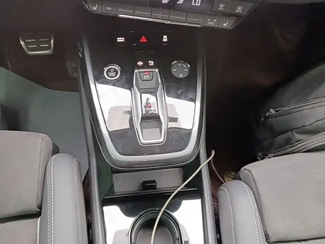 Audi Q4 e-tron — Фото автомобиля 13