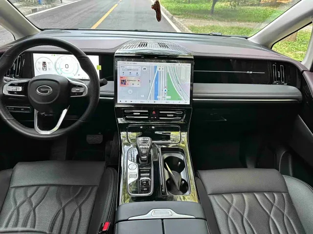 GAC Trumpchi M8 — Фото автомобиля 12