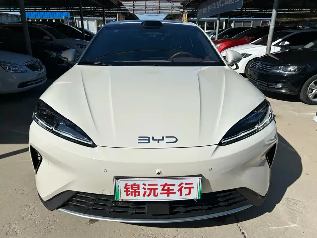 BYD Seal 07 DM-i — Фото автомобиля 2