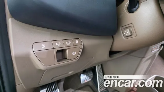 Kia EV9 — Фото автомобиля 30