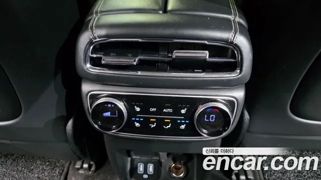 Genesis GV80 — Фото автомобиля 25