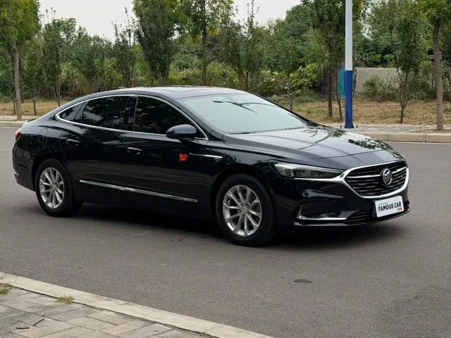 Buick LaCrosse — Фото автомобиля 3