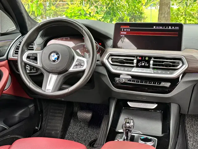 BMW X3 — Фото автомобиля 12