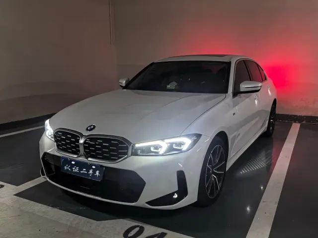 Фотография автомобиля — BMW 3 Series