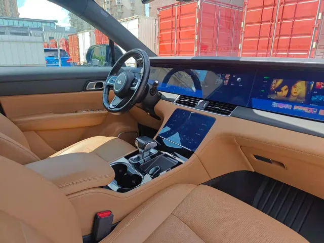 Li Auto ONE — Фото автомобиля 12