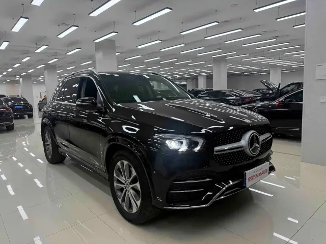 Mercedes-Benz GLE-Class — Фото автомобиля 2
