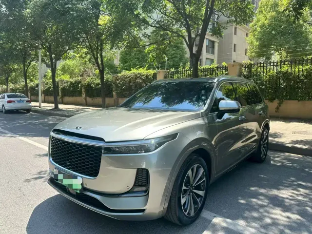 Li Auto ONE — Фото автомобиля 3