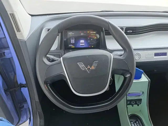 Wuling Hongguang Mini EV — Фото автомобиля 10