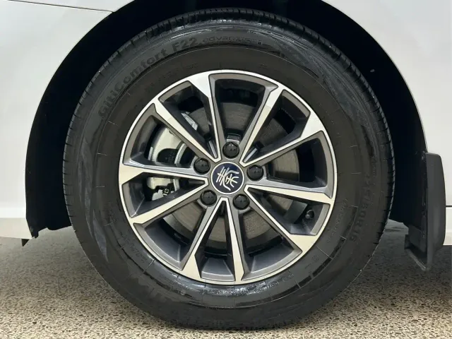 BYD Qin PLUS — Фото автомобиля 10