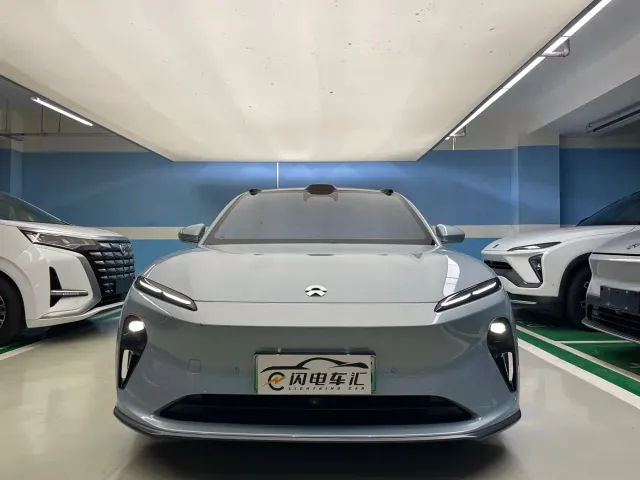 Nio ET5 — Фото автомобиля 2
