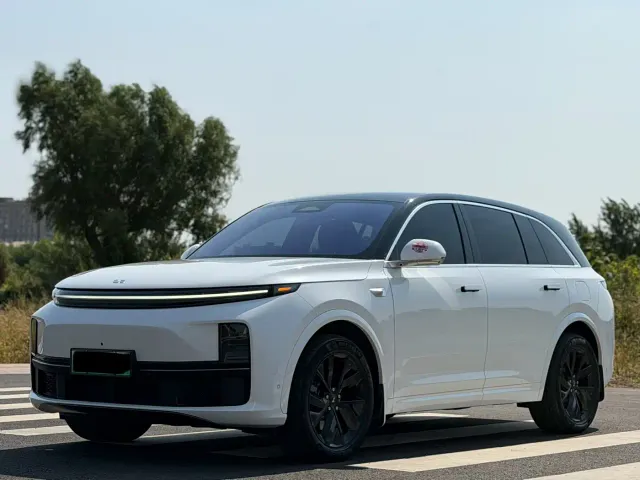 Фотография автомобиля — Li Auto L7