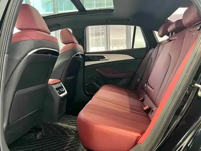 Hongqi H5 — Фото автомобиля 5