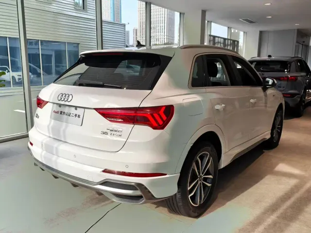 Audi Q3 — Фото автомобиля 3
