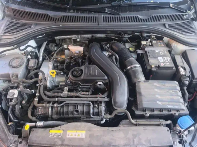 Volkswagen Sagitar — Фото автомобиля 10