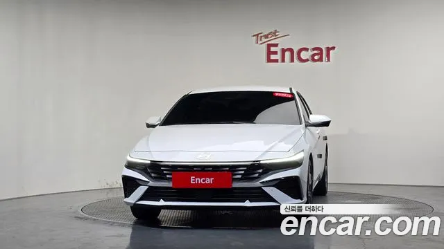 Hyundai AVANTE Новый Avante (CN7) — Фото автомобиля 3