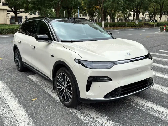 Leapmotor C11 — Фото автомобиля 3