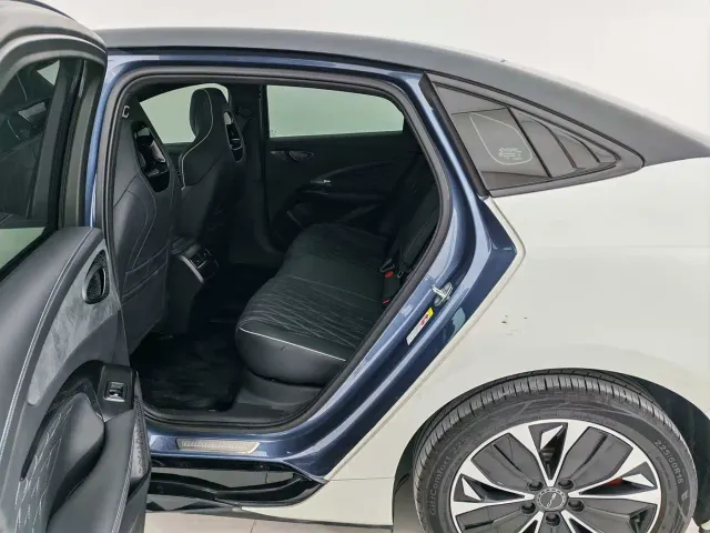 BYD Seal — Фото автомобиля 18