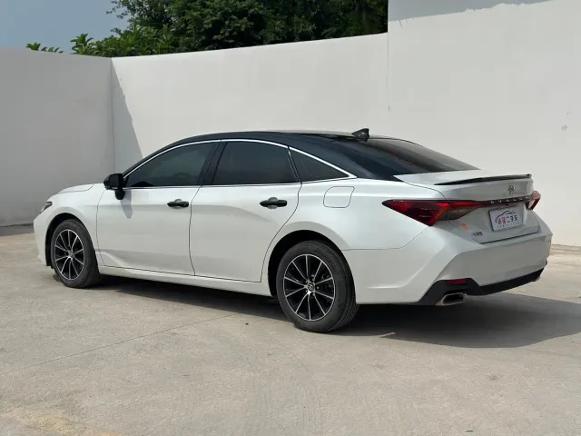 Toyota Avalon — Фото автомобиля 19