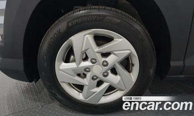 Hyundai Kona — Фото автомобиля 5