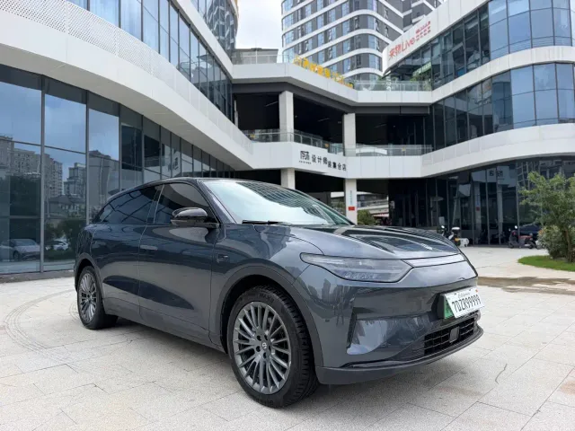 Leapmotor C11 — Фото автомобиля 3
