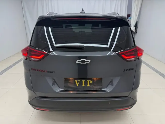 Chevrolet Orlando — Фото автомобиля 5