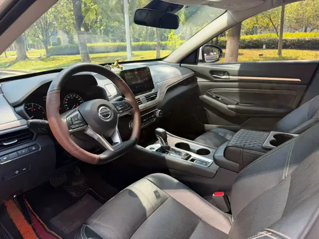 Nissan Teana — Фото автомобиля 4