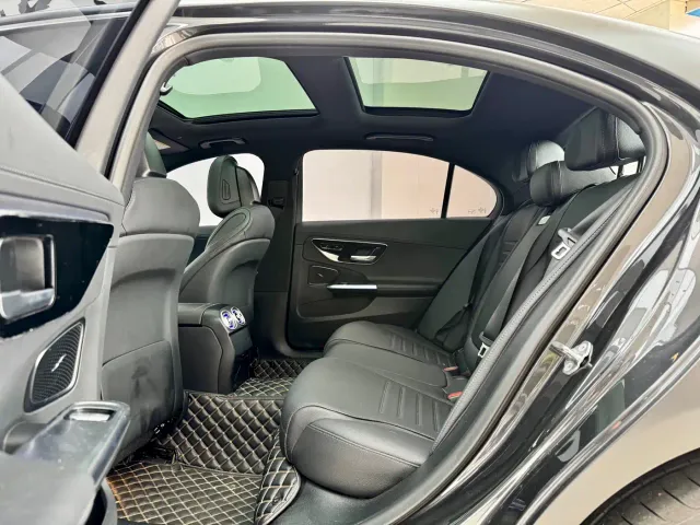 Mercedes-Benz C-Class — Фото автомобиля 9