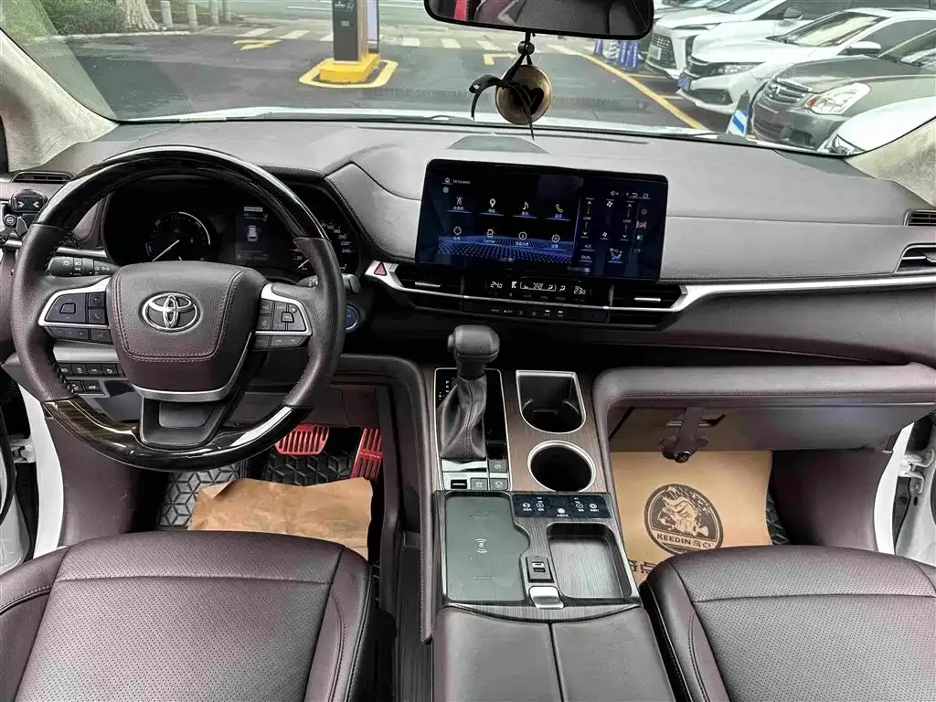 Toyota Toyota Sienna 2021 2.5L Hybrid Comfort Edition — Фото автомобиля 11