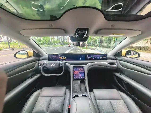 IM Motors L6 — Фото автомобиля 14