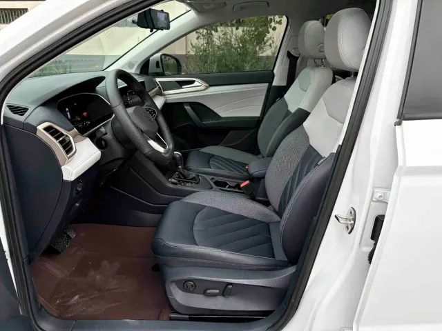 Volkswagen Tharu — Фото автомобиля 10
