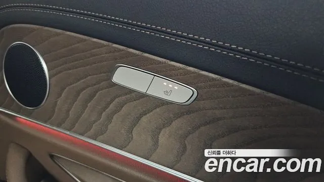 Mercedes-Benz E-Class — Фото автомобиля 16