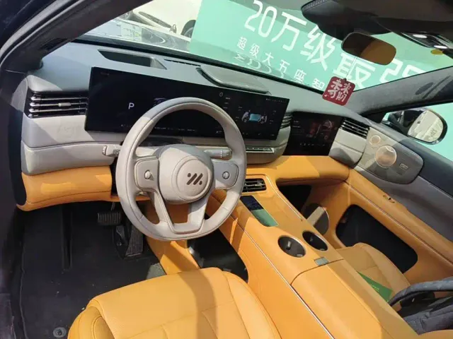 IM Motors LS8 — Фото автомобиля 12