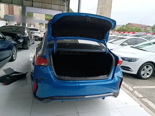 Buick Verano — Фото автомобиля 18