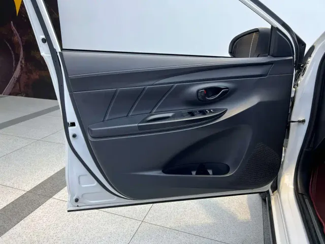 Toyota YARiS L Zhi Xuan — Фото автомобиля 12