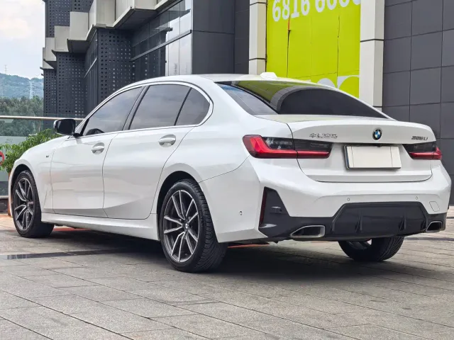 BMW 3 Series — Фото автомобиля 7