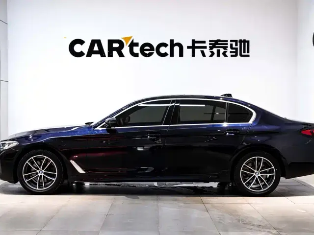 BMW 5 Series — Фото автомобиля 8