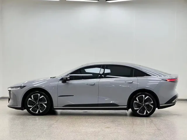 Mazda EZ-6 — Фото автомобиля 7