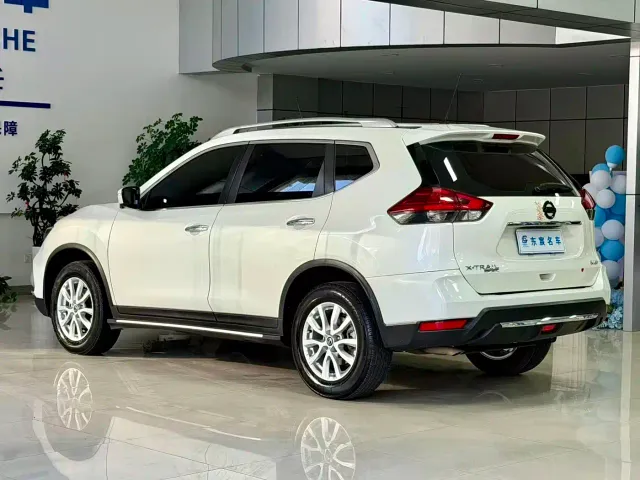 Nissan X-Trail — Фото автомобиля 17