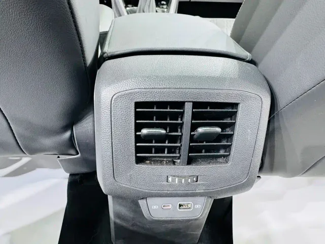Volkswagen T-Cross — Фото автомобиля 11