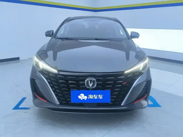 Changan Eado — Фото автомобиля 2