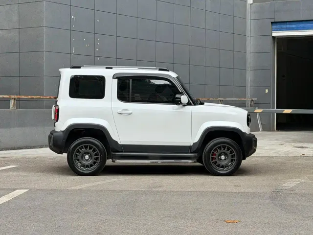 Baojun Yep — Фото автомобиля 8