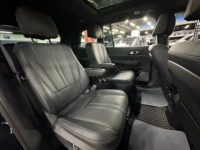 Li Auto ONE — Фото автомобиля 14