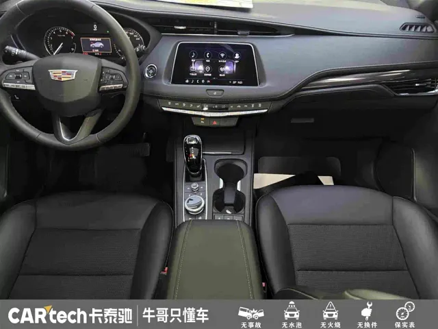 Cadillac XT4 — Фото автомобиля 19