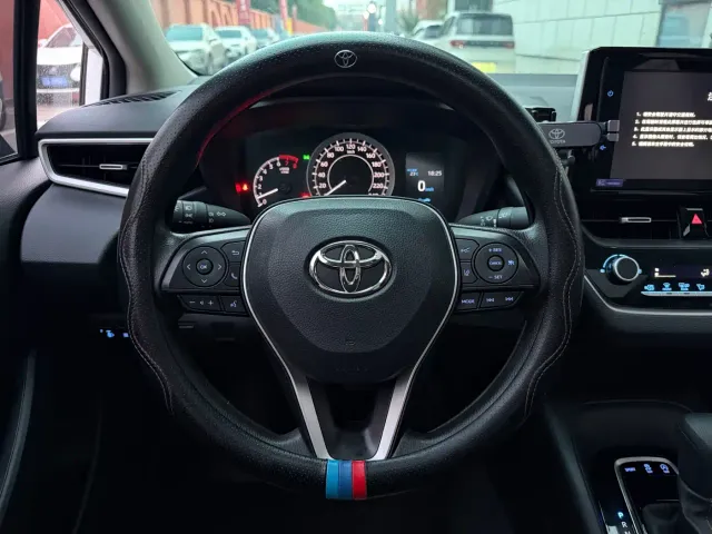 Toyota Corolla — Фото автомобиля 8