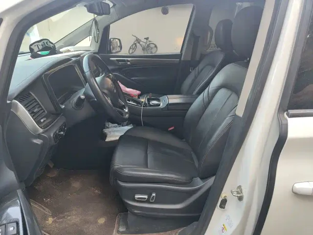 GAC Trumpchi M8 — Фото автомобиля 16