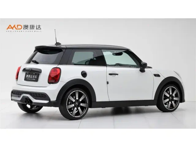MINI Hatch — Фото автомобиля 3