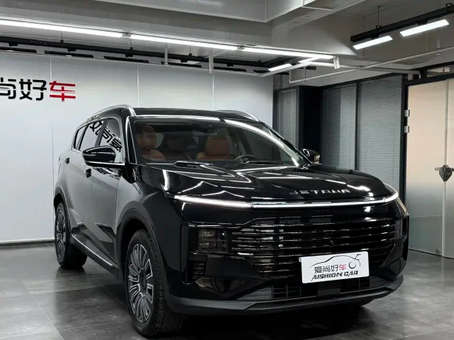 Jetour X70 Plus — Фото автомобиля 3